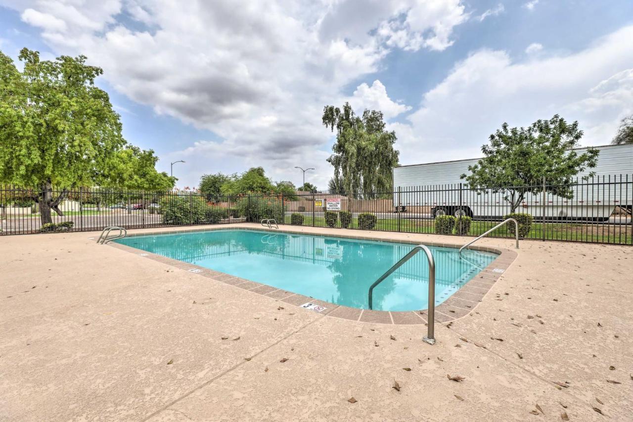 Renovated Chandler Townhome Walk To Downtown Eksteriør billede