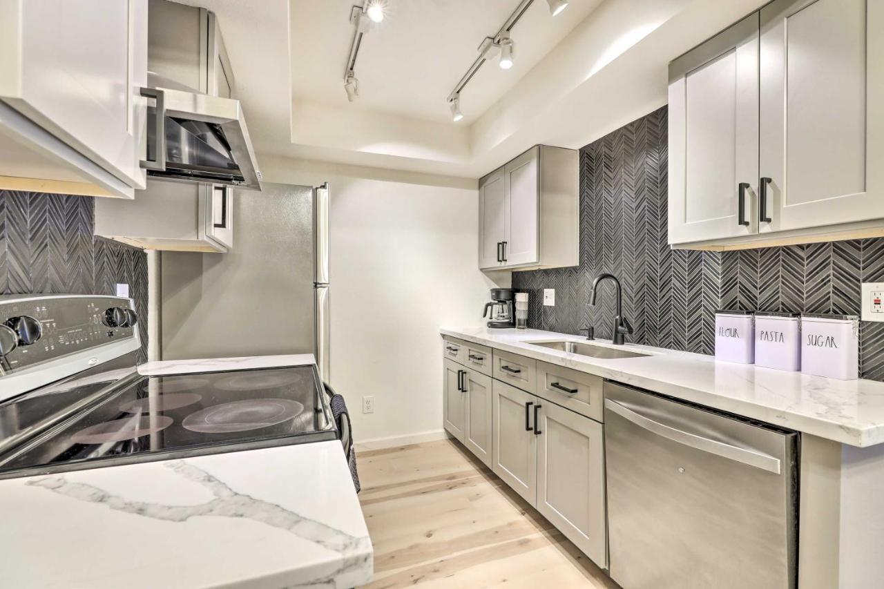 Renovated Chandler Townhome Walk To Downtown Eksteriør billede